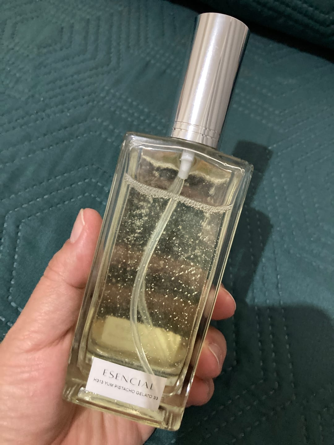 Customer photo review of H313 Inspirado en: Yum Pistachio Gelato 33 - Kayali Fragrances