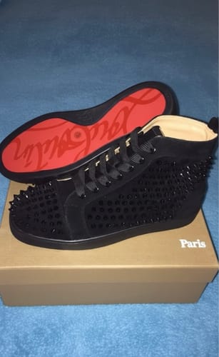 Customer photo review of Cristian Louboutin Top Black