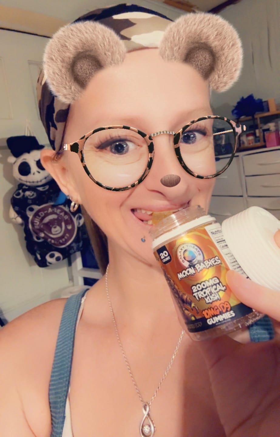 Customer photo review of Tropical Kush D9 Gummies