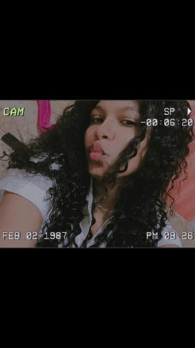 Customer photo review of CurlyMe Pre-cut 9x6 Lace M-cap Wear Go Glueless Mini Knots Water Wave Hair HD Lace Front Wig Pre-plucked