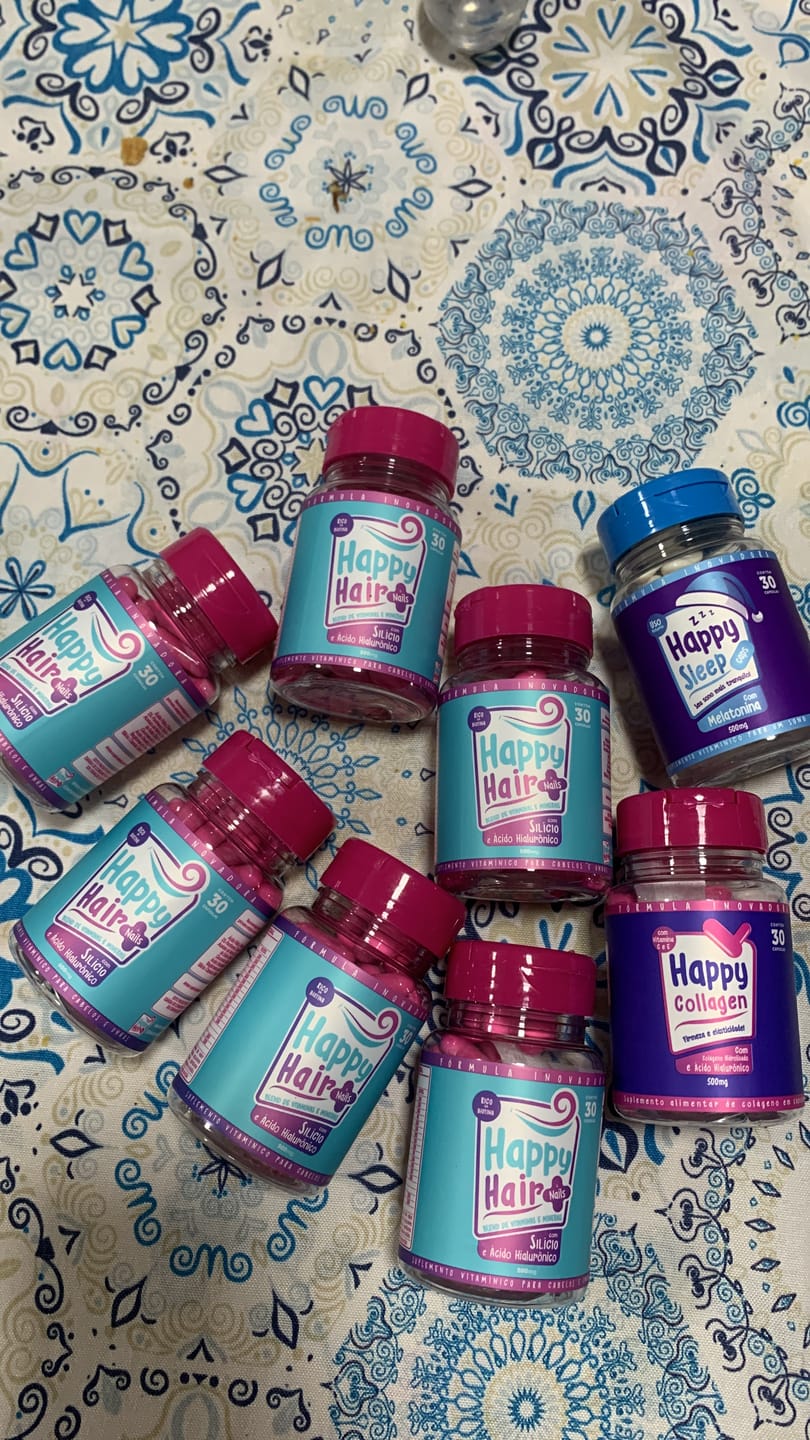 Customer photo review of Happy Hair 3 Potes + 3 Potes Grátis + 1 Pote de Melatonina + 1 Pote de Colágeno (Total 8 Potes)