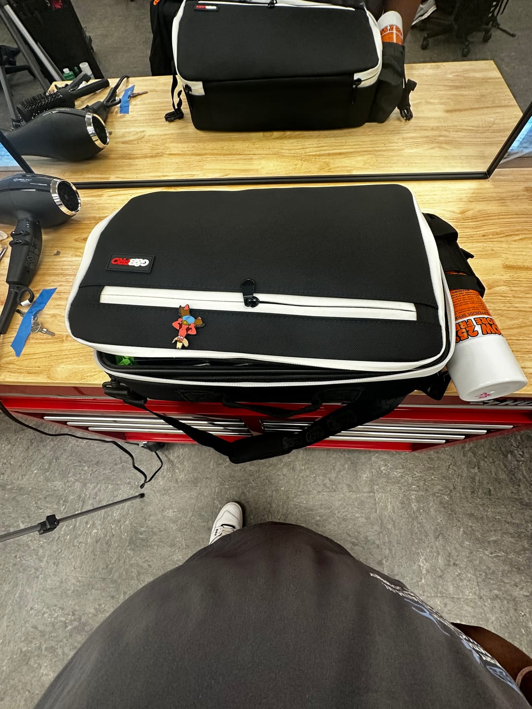 Customer photo review of Crossbody Mobile Workstation with Extending Tray System – OG Black