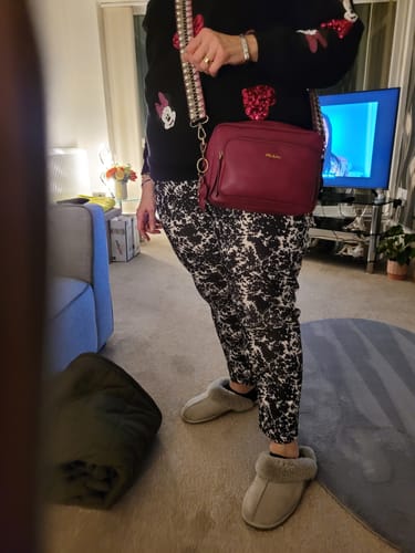 Carol M. review of Doyle Crossbody - Orchid image 1 out of 1