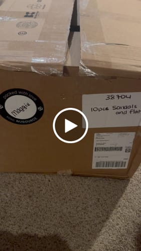 Customer video review of Secondhand Mixed Gender Sandals and Flats