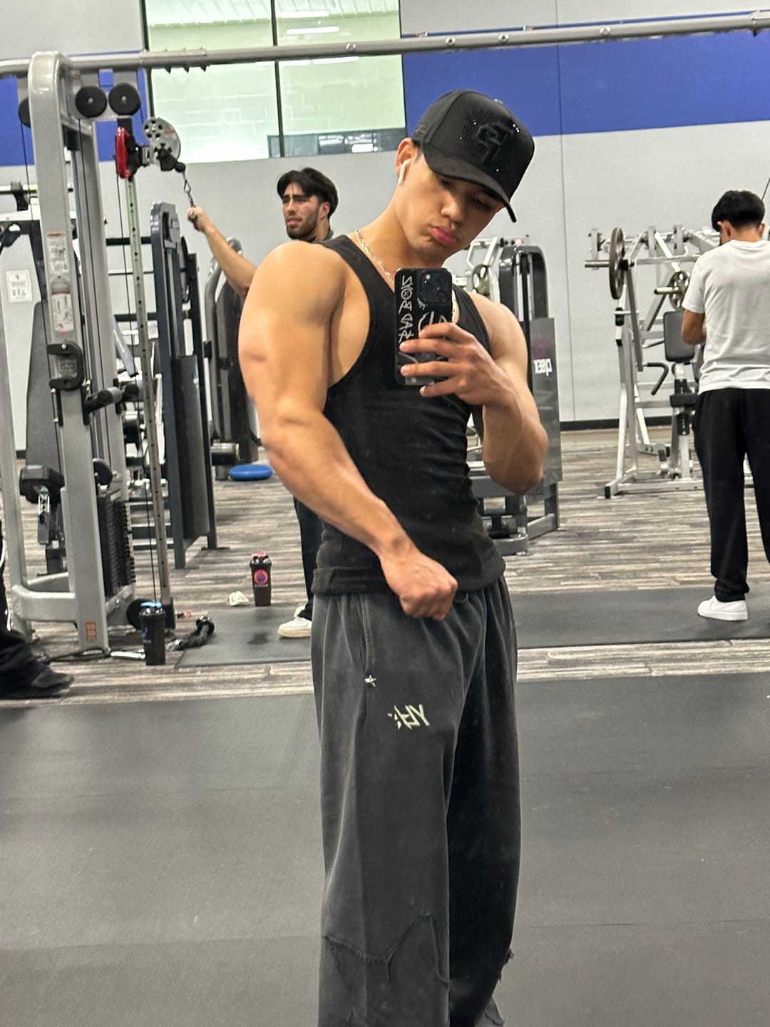 Customer photo review of 2058 - Superstar Sweats
