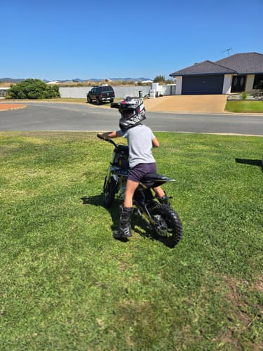 Customer photo review of Dirt Bike Bundle-  TK1010-20 (seat height 620mm) + Bigger Wheel Set