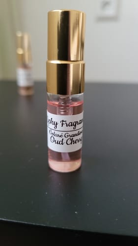 Customer photo review of Volaré Oud Cherry 3 ml Probe
