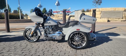 Customer photo review of Detachable Chopped Tour Pack For Harley Davidson 2014+ Touring