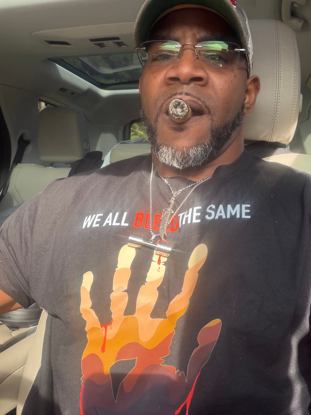 Customer photo review of HumnPeace Tee HP-109