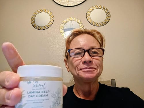 Customer photo review of Lamina Kelp Day Cream