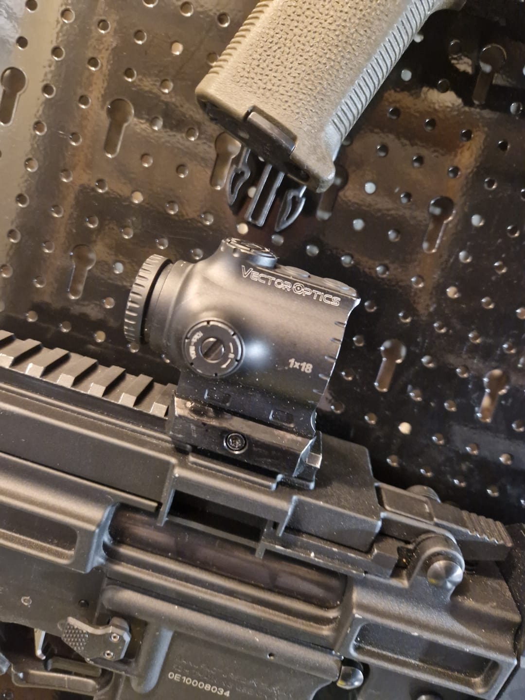 Customer photo review of Paragon 1X18 Mini Prism Scope