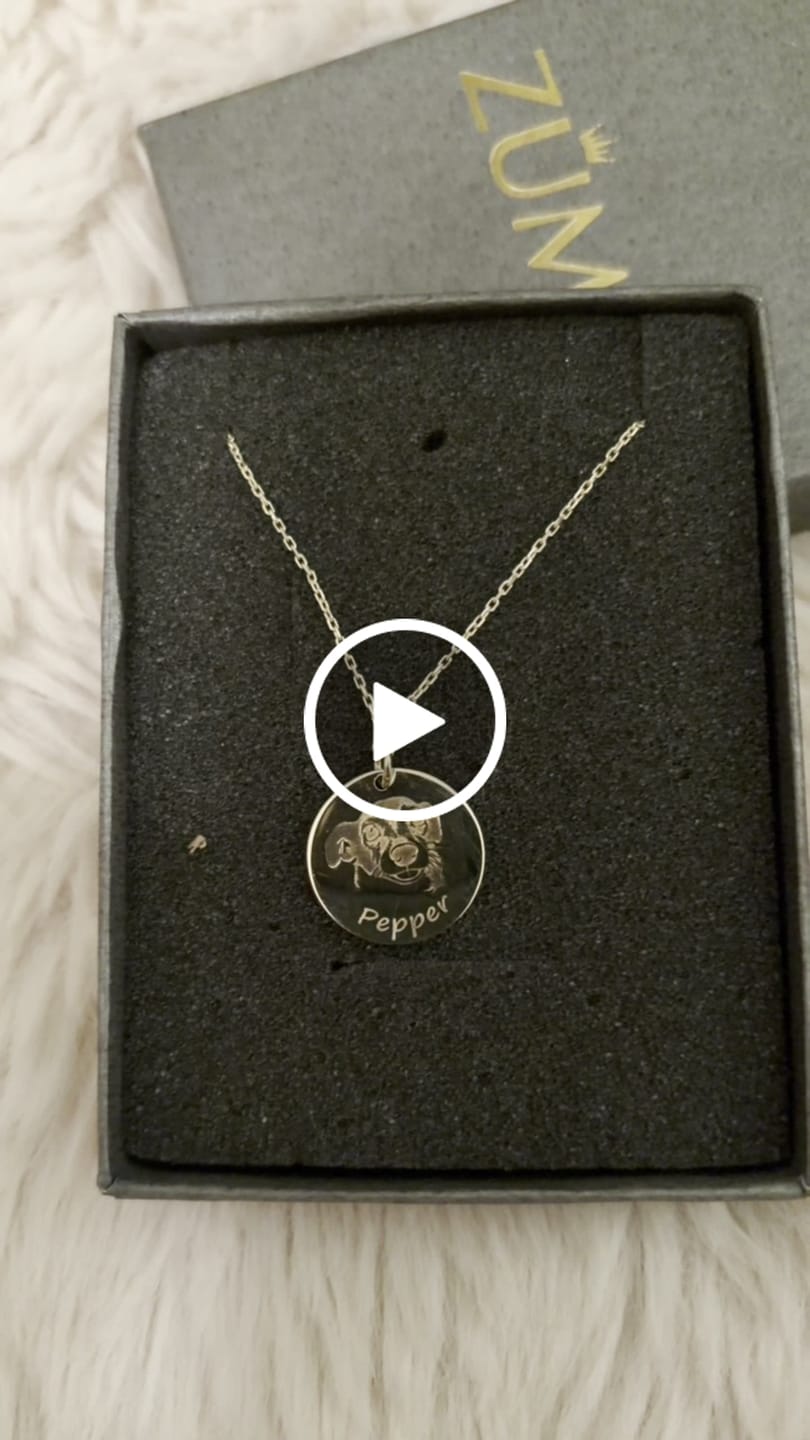 Customer video review of Custom Pet Face Necklace