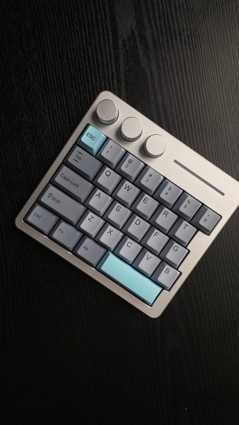 Customer photo review of KiiBOOM Cybrix29