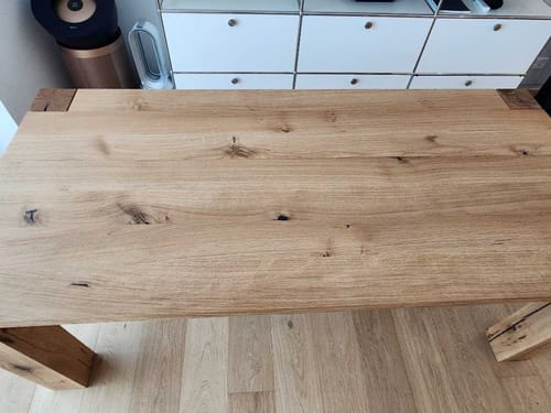 Detail view of customer-installed BIGFOOT tabletop and legs.