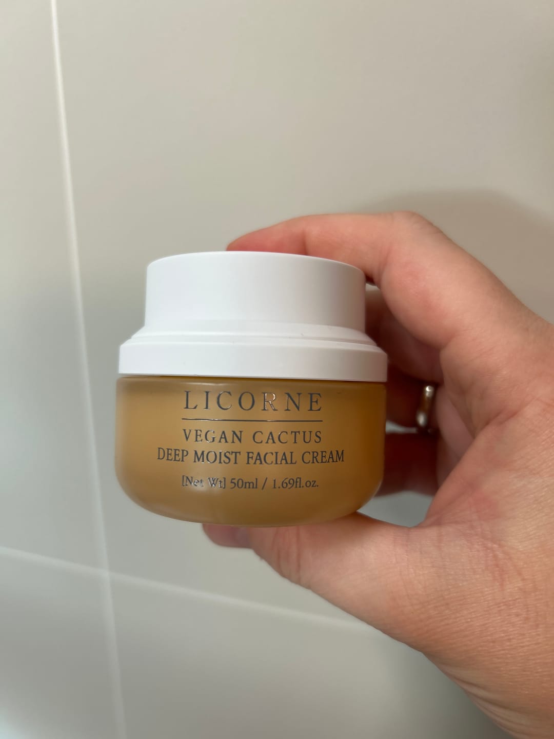 Customer photo review of Licorne Cactus Deep Moist Fuktighetskrem (50ml)