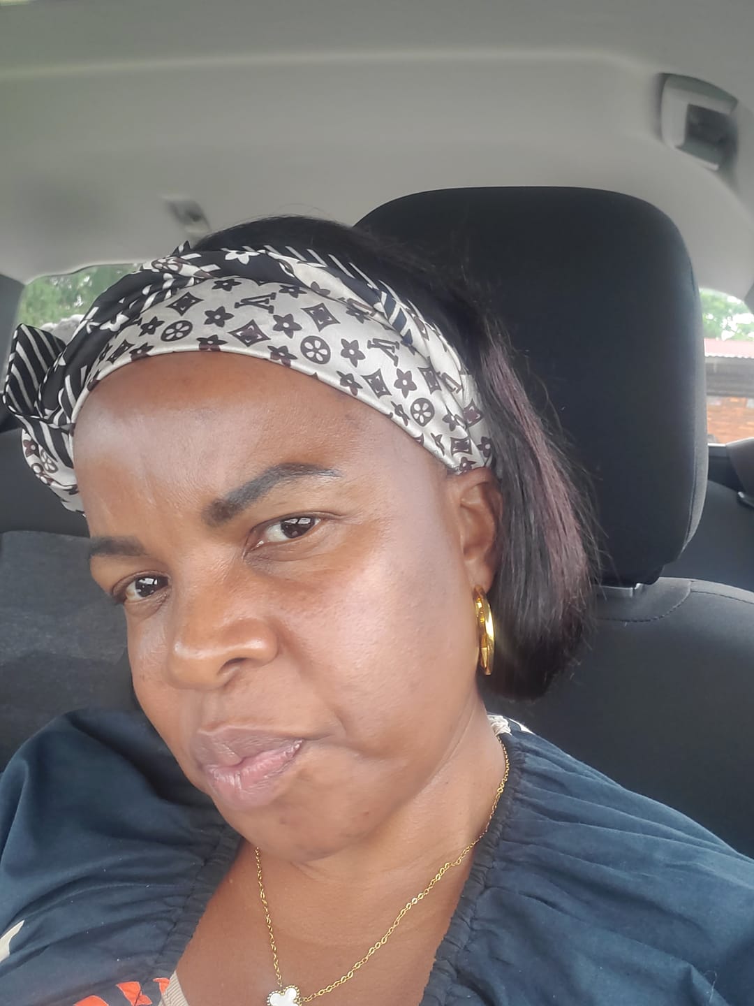 Customer photo review of OLIVIA - Brazilian 4x4 Lace Wig