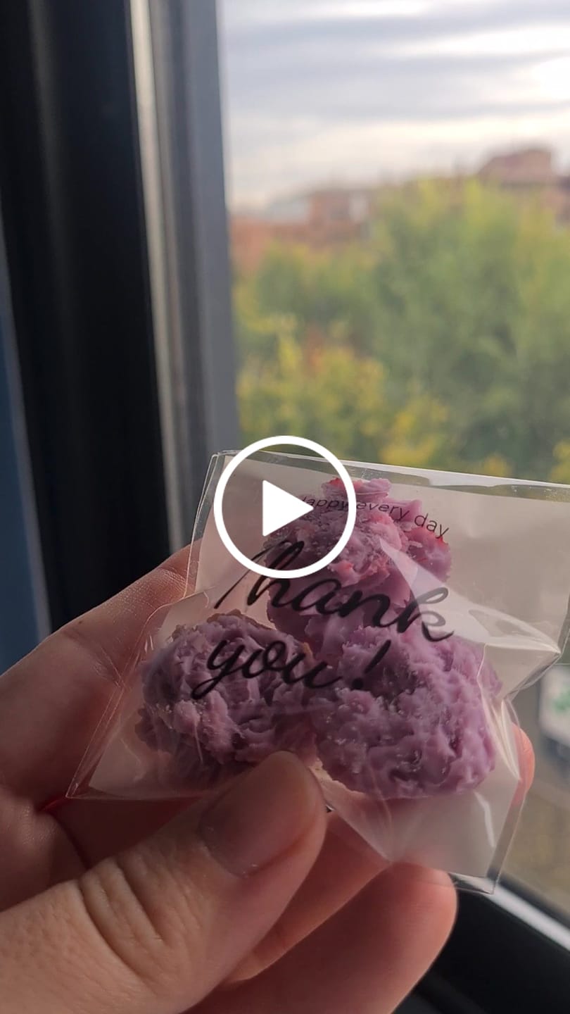 Customer video review of Fragancia FLOR DE VIOLETA