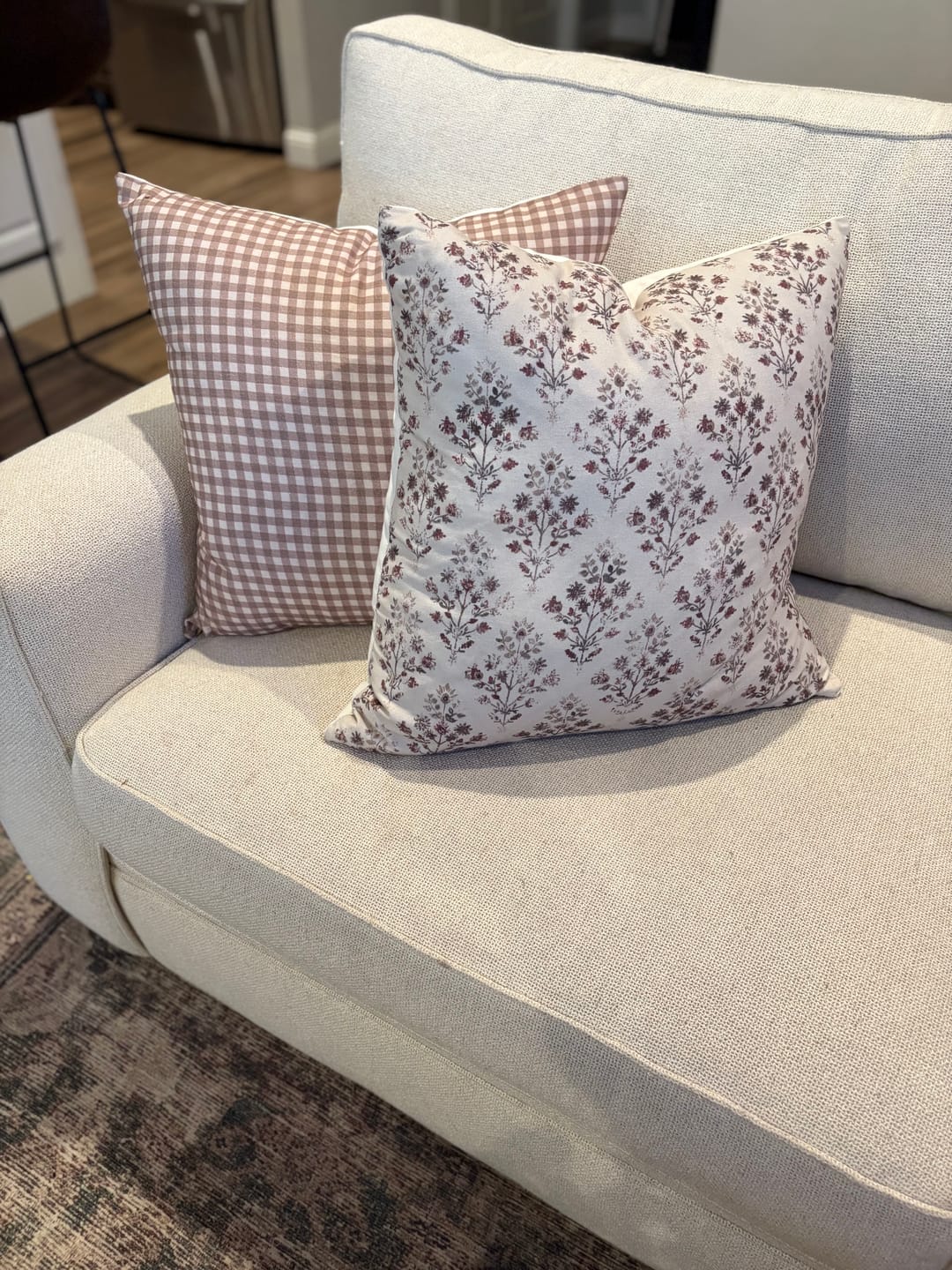Customer photo review of Tan Gingham- 18" | 22" | 24" | 26"