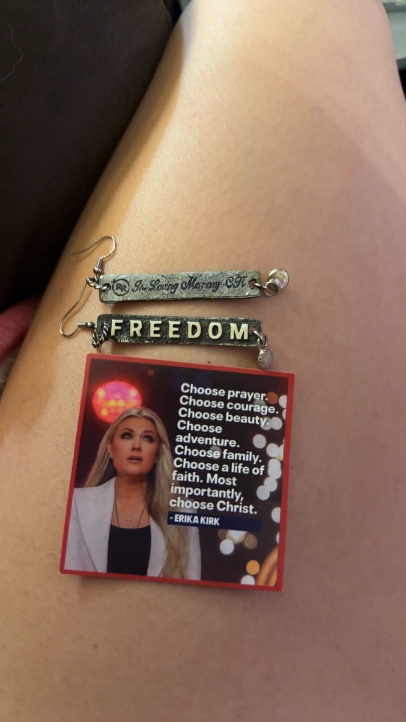 Customer photo review of The Earring Club