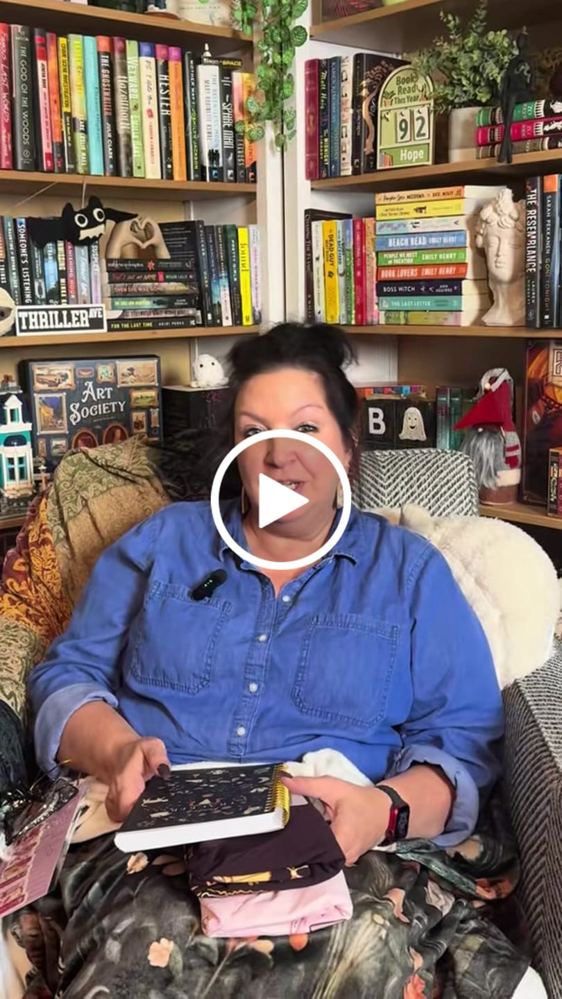 Customer video review of Book Lovers Monthly T-Shirt Club