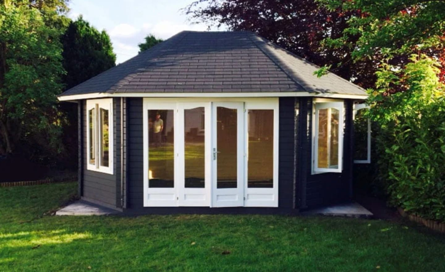 Customer photo review of Hanna (5.7x4.2m | 20.3m2 | 44mm) Large Glazed Garden Pavilion Summer House