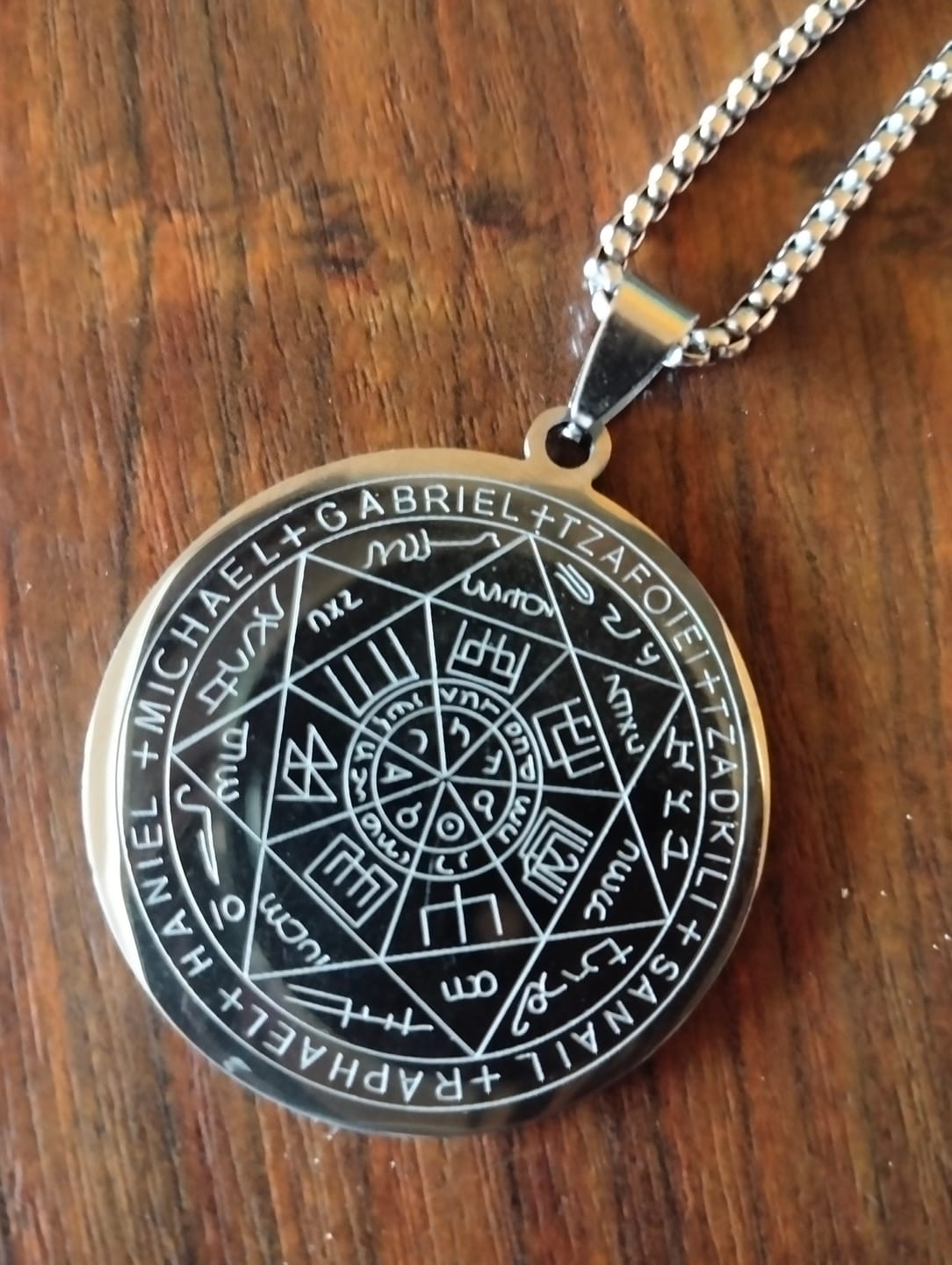 Customer photo review of Pendentif Sceau des 7 Archanges