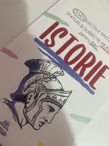 Recenzie cu fotografie de la un client despre Carte Istorie Bacalaureat Bacademia - Ediția II