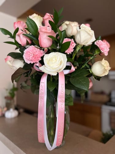 Customer photo review of Pink Deluxe Vase 2 Dozen