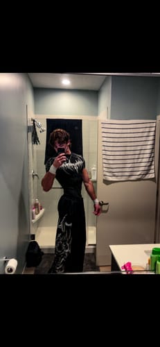 Customer photo review of Void Tech™ Nightfall Compression [VOID BLACK]