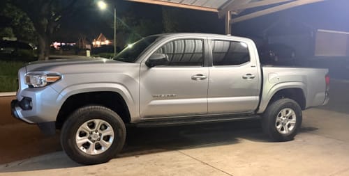 Customer photo review of 3" Front and 2" Rear Leveling lift kit for 2005-2023 Toyota Tacoma 4WD