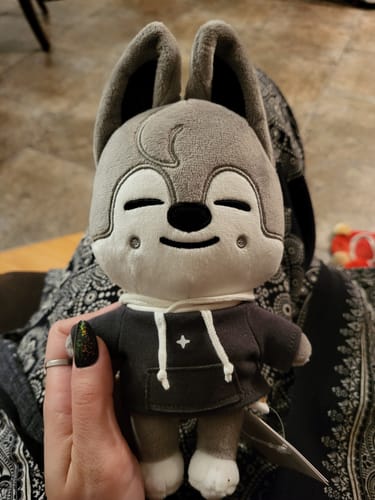 Customer photo review of STRAY KIDS - SKZ'S MAGIC SCHOOL OFFICIAL MD SKZOO PLUSH ORIGINAL VER.