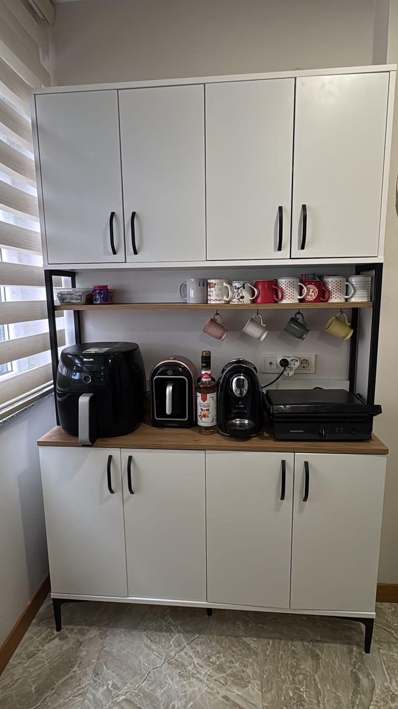 Customer photo review of Rani JE173 Çok Amaçlı Dolap 8 Kapaklı Kiler Mutfak Dolabı Beyaz - Sepet Ceviz
