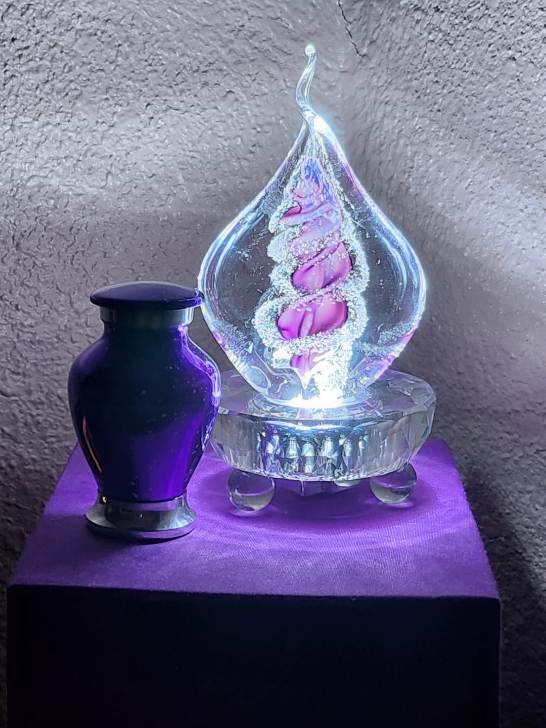 Customer photo review of Lucite Light Stand - White Light