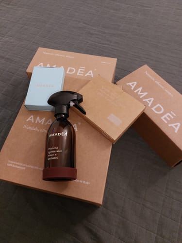 Customer photo review of Profumo "Baci di Talco" - Igienizzante tessuti e ambienti 300ml