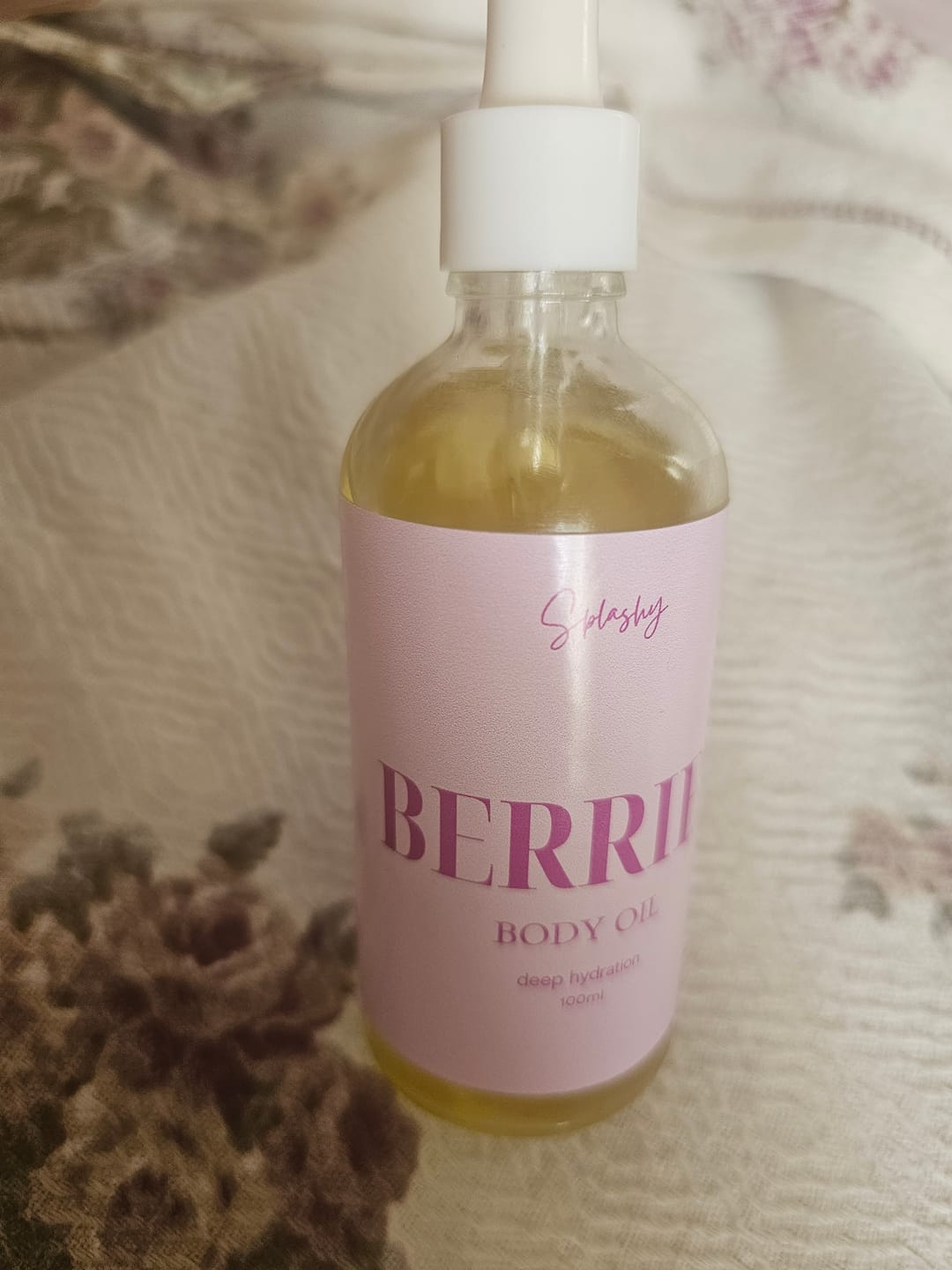 Customer photo review of Splashy™ Body Oil