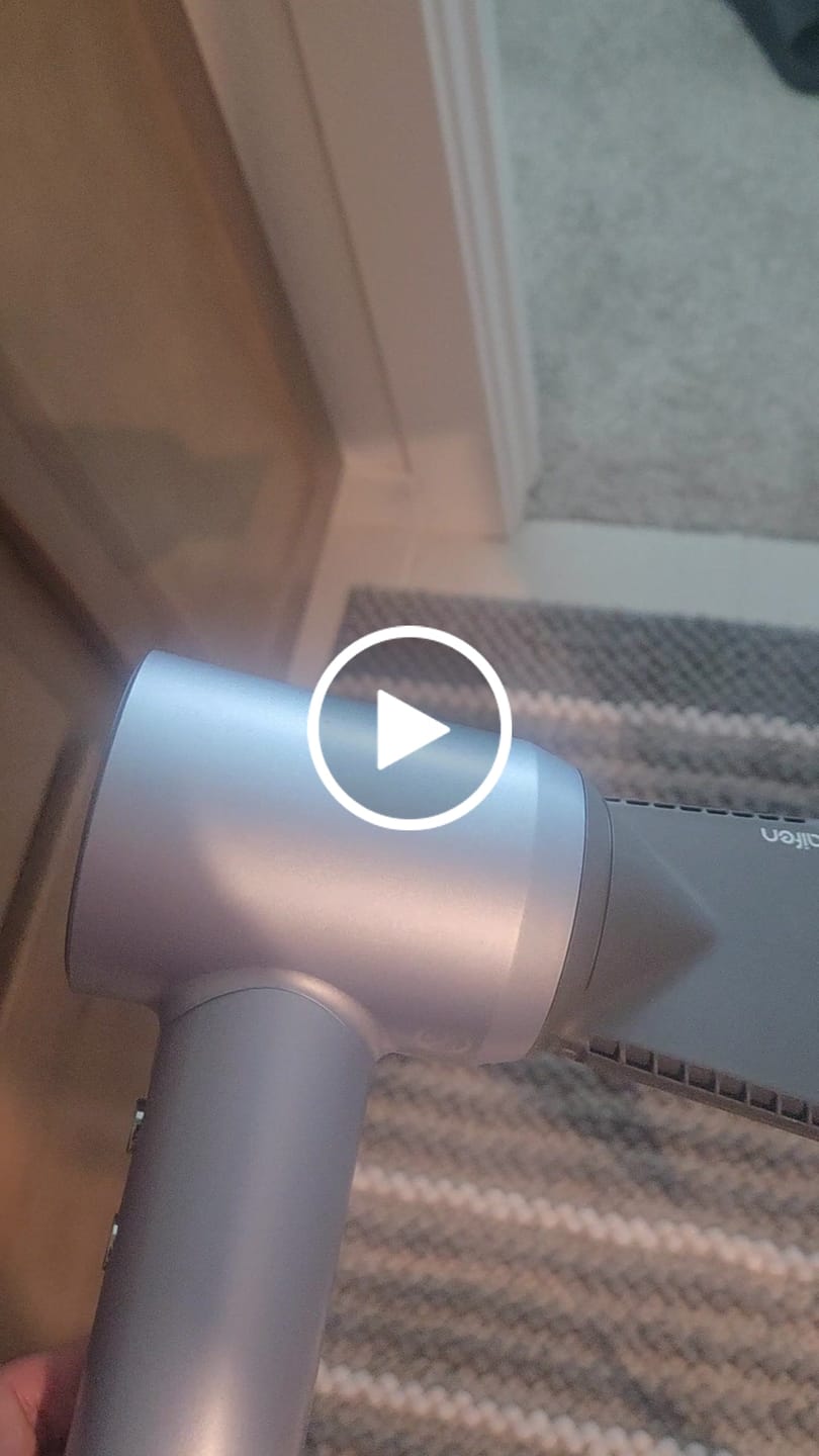 Customer video review of Laifen Swift Special · High-speed hair dryer (3 nozzles)