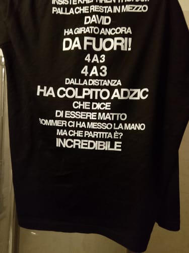Enrico V. review of T-Shirt HA COLPITO ADZIC image 1 out of 1