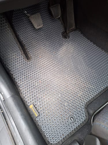 Customer photo review of Dywaniki samochodowe na zamówienie - Przód