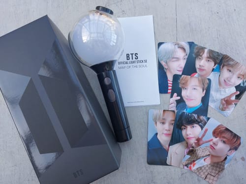 Customer photo review of BTS - OFFICIAL LIGHT STICK MAP OF THE SOUL Special Edition