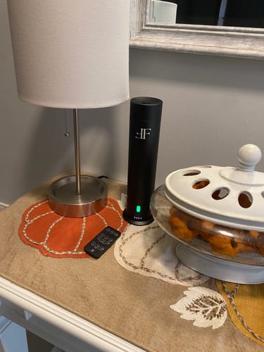 Customer photo review of F+F Onyx Estate Diffuser