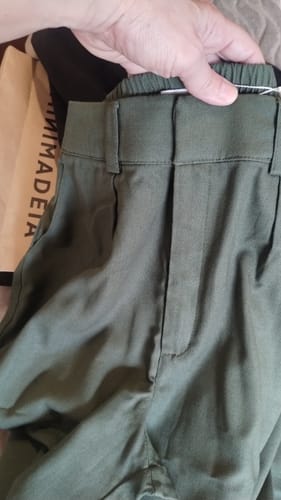 Maria Fernanda C. review of Calça Pantalona Graviola Verde Escuro image 1 out of 1