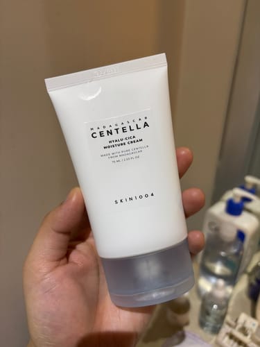 Customer photo review of SKIN1004 - Madagascar Centella Hyalu-Cica Moisture Cream 75ml