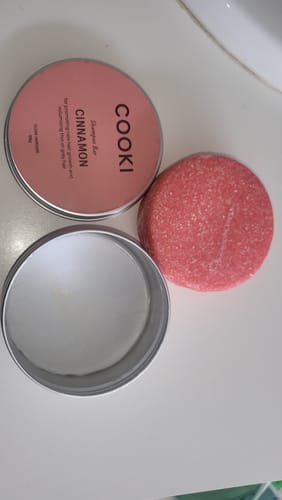 Customer photo review of Cinnamon Shampoo Bar