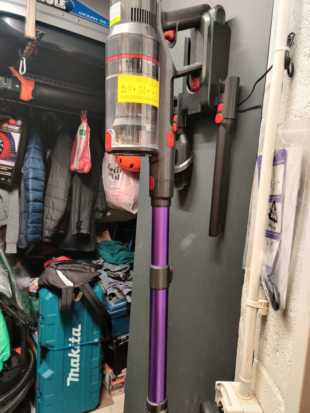 Customer photo review of Aspirateur balai V1 Pro – Moteur ultra-puissant 100 000 tr/min pour une performance exceptionnelle