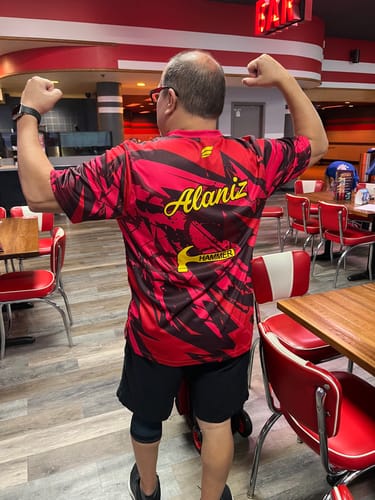 Customer photo review of HAMMER - 3D OFFSET ASSAULT - BOWLING JERSEY