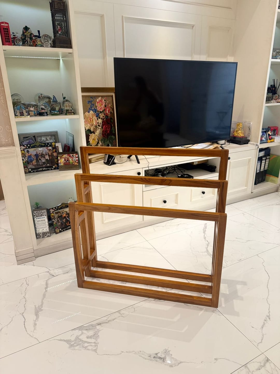 Customer photo review of Exclusive Tiered Teak Towel Rack
