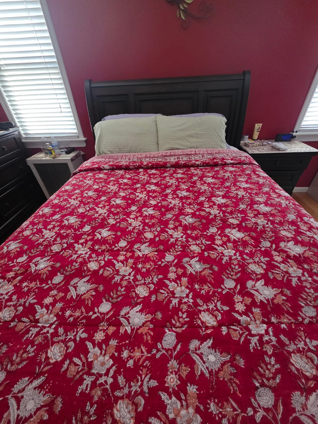 Customer photo review of Laal Bagh Organic Muslin Comforter