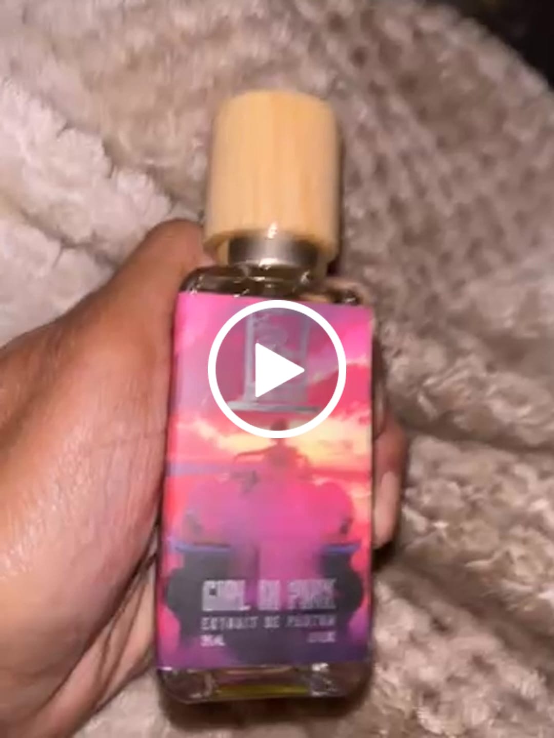 Customer video review of Girl In Pink