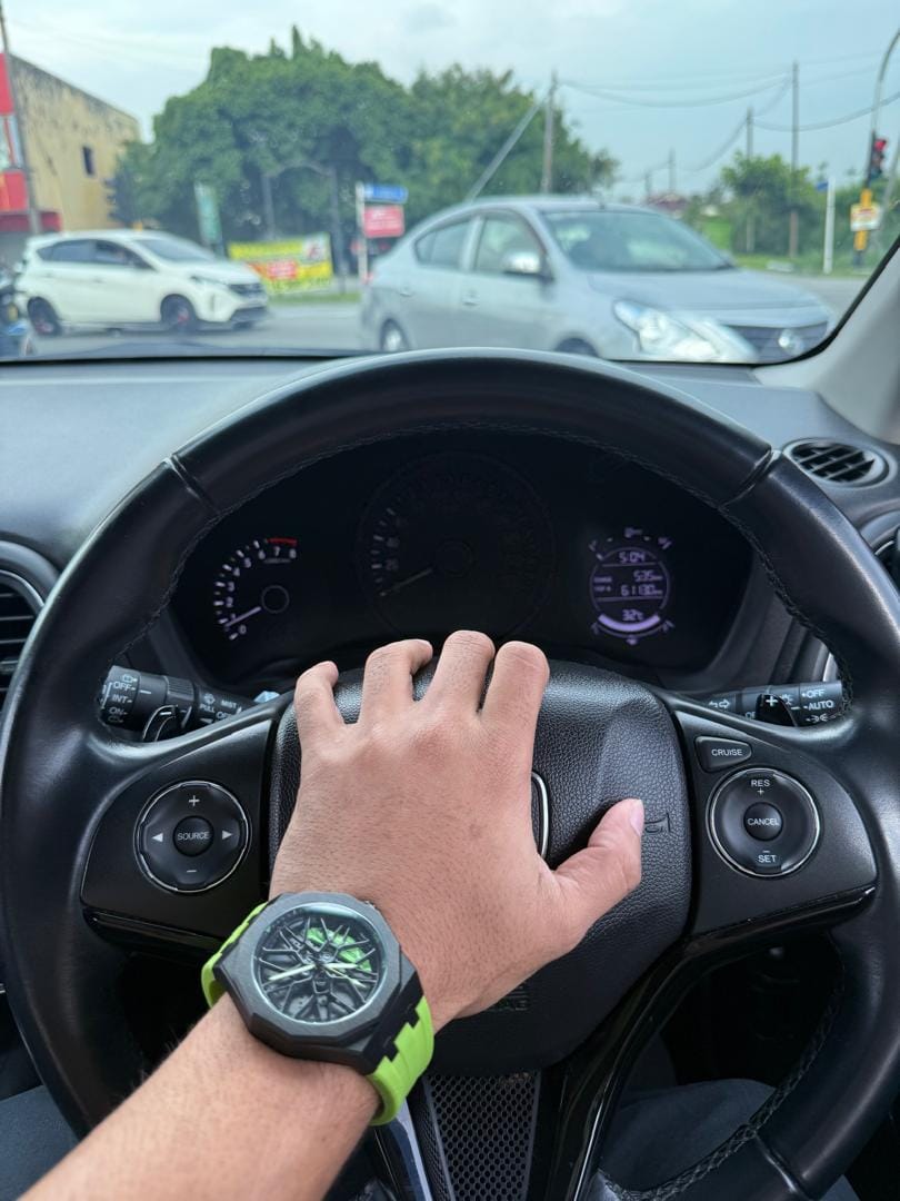 Customer photo review of Petronas G55