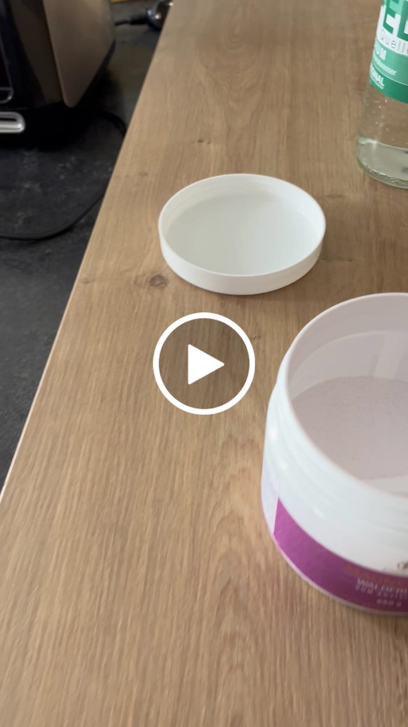 Customer video review of Ionisches Magnesium **Waldfrucht** 250g Dose
